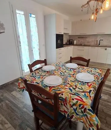 Daire Santorini Style *